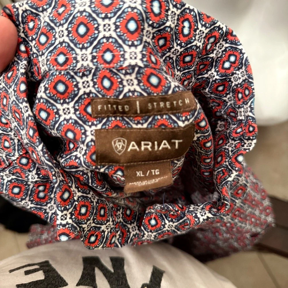 Ariat Shirt Button Down Geometric Medallion Embroidered Red Blue Mens XL